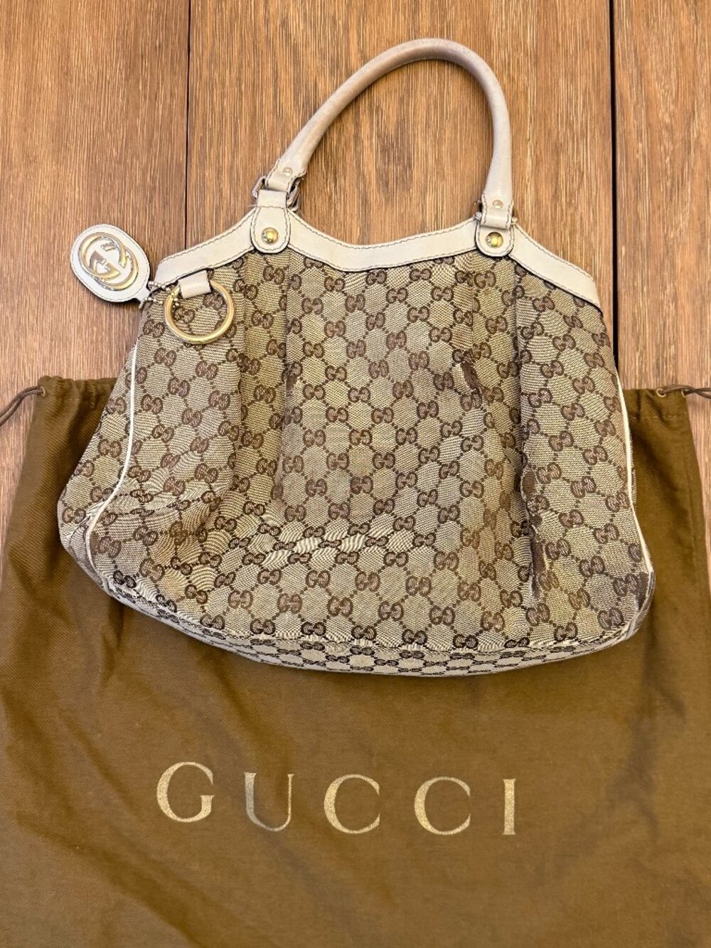 Gucci Sukey Medium GG Canvas Tote Bag Beige